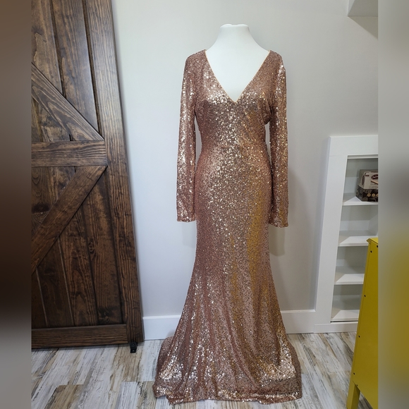 Lulus Capture the Moon Rose Gold Long Sleeve Sequin Maxi Dress Gown Sz Large NWT - Picture 2 of 4